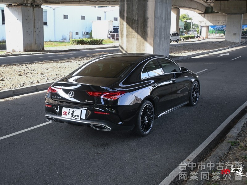 2019 M-Benz CLA200