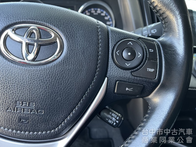 2017年 RAV4 2.0尊爵 有ACC版本 車道偏移警示