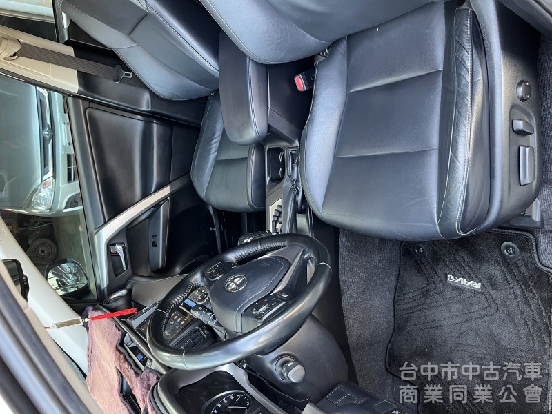 2017年 RAV4 2.0尊爵 有ACC版本 車道偏移警示