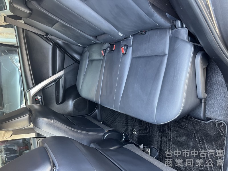 2017年 RAV4 2.0尊爵 有ACC版本 車道偏移警示