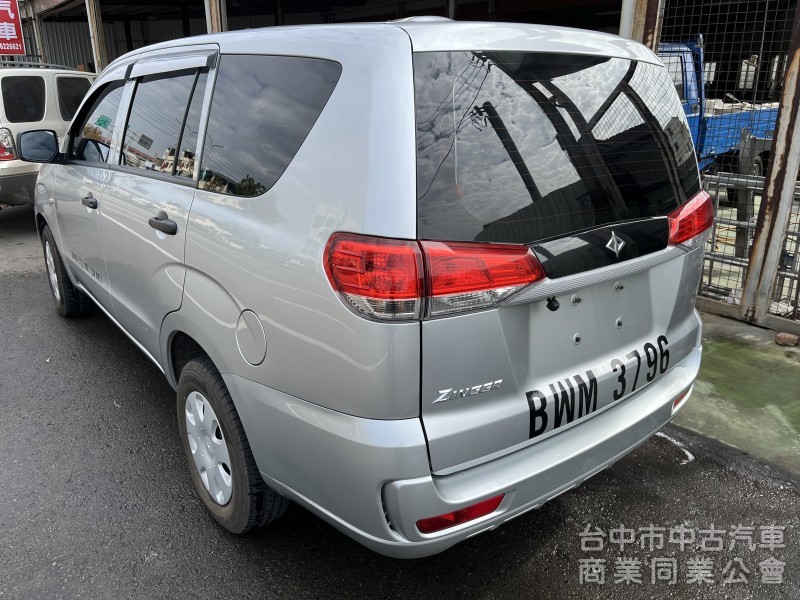 2018年 ZINGER 2.4 好開耐操空間大 可變客貨車