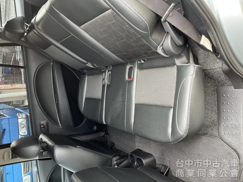 2018年 ZINGER 2.4 好開耐操空間大 可變客貨車