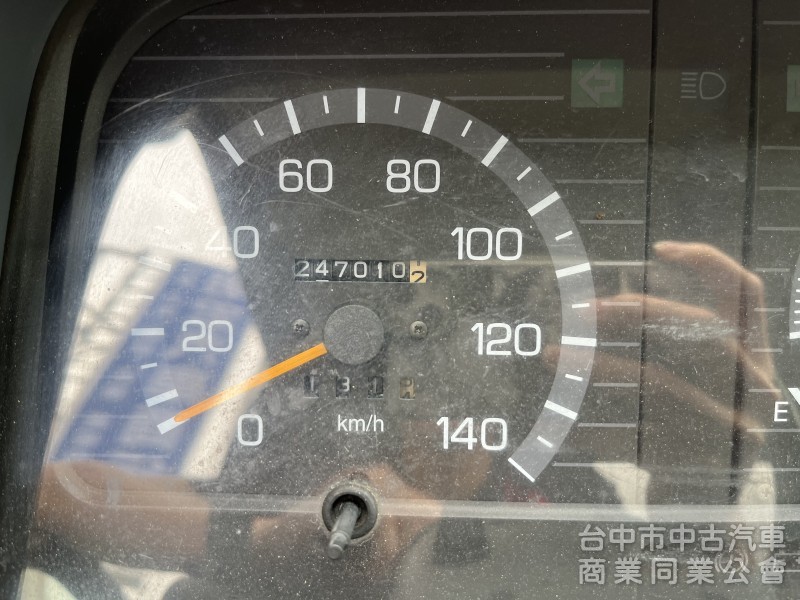 2003年 堅達三噸半 六輪  含車廂！