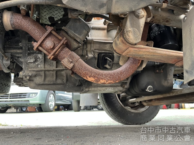 2003年 堅達三噸半 六輪  含車廂！