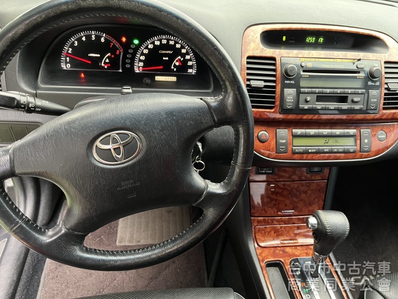 2004年 CAMRY 2.0  實跑8萬公里！