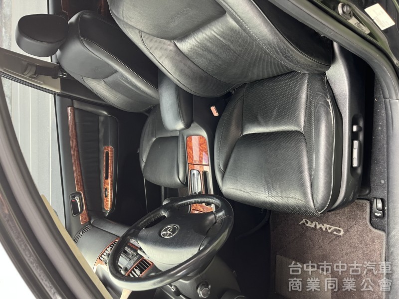2004年 CAMRY 2.0  實跑8萬公里！