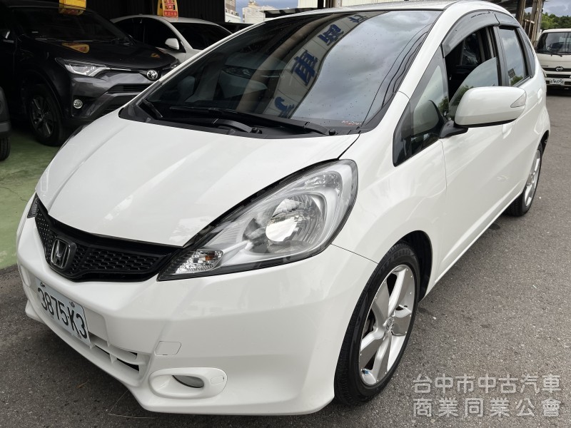 2012年 FIT VTI-S版 白色 原鈑件 定速