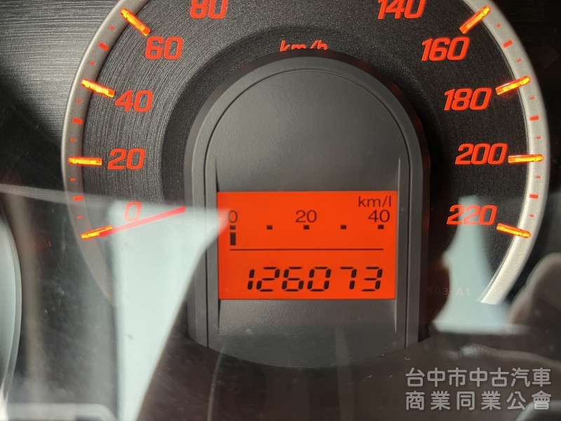 2012年 FIT VTI-S版 白色 原鈑件 定速