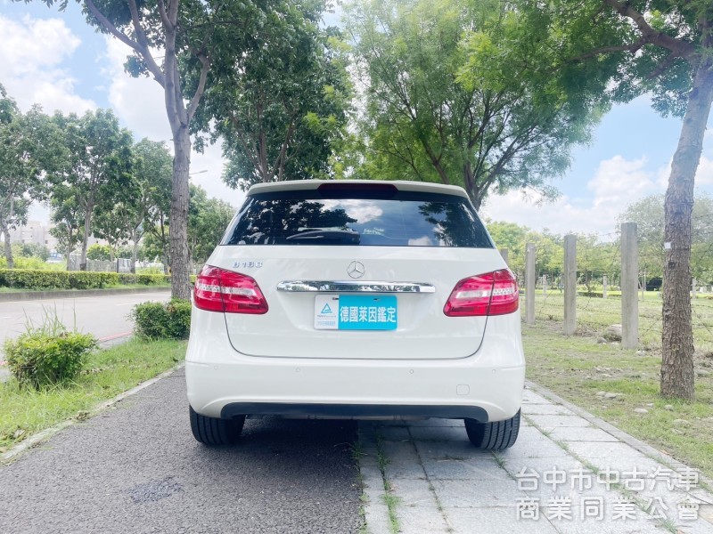 2013年 M-Benz B180 1.6T汽油渦輪 全新改款