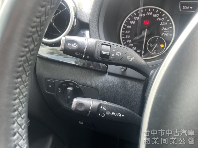 2013年 M-Benz B180 1.6T汽油渦輪 全新改款