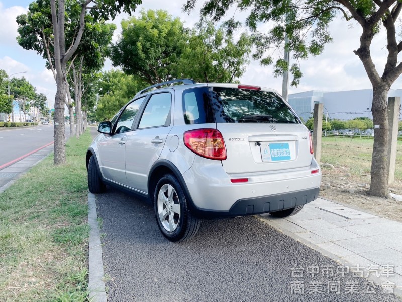 2011年 SUZUKI SX4 1.6