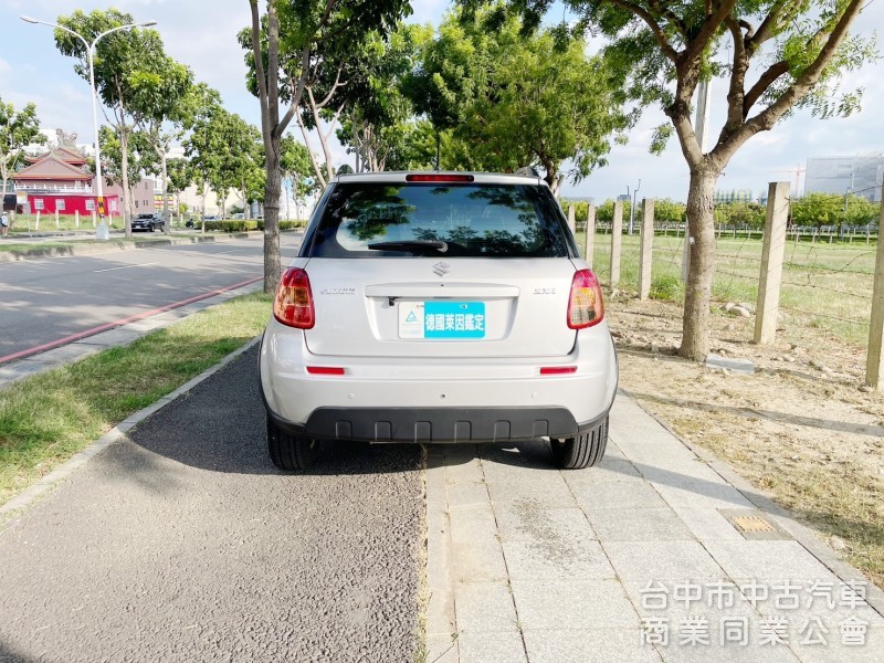 2011年 SUZUKI SX4 1.6