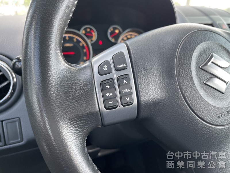 2011年 SUZUKI SX4 1.6