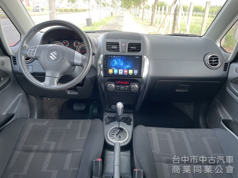 2011年 SUZUKI SX4 1.6