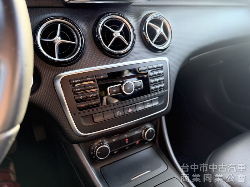 2013年 M-Benz A180 1.6T汽油渦輪