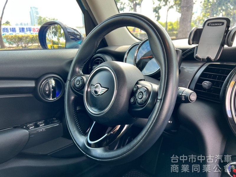 2015年款（2014年底出廠）全新改款 MINI Cooper 1.5T汽油渦輪 5門Hatch