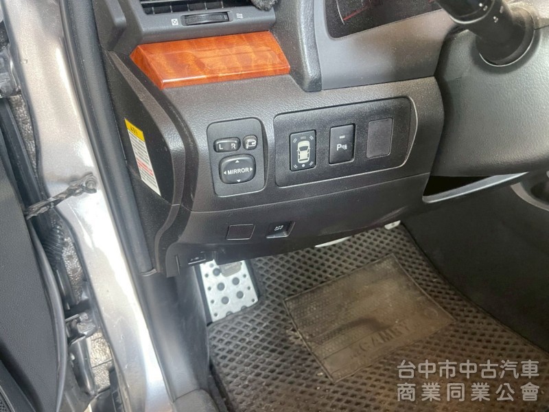 2009 CAMRY 2.4原版 認證 里程12.9萬 按摩椅 雷達 免鑰匙 