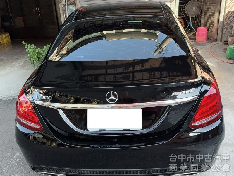 2015 C300 原版 認證 AMG 氣氛燈 柏林之音 安卓機 全景天窗 里程 10.9萬