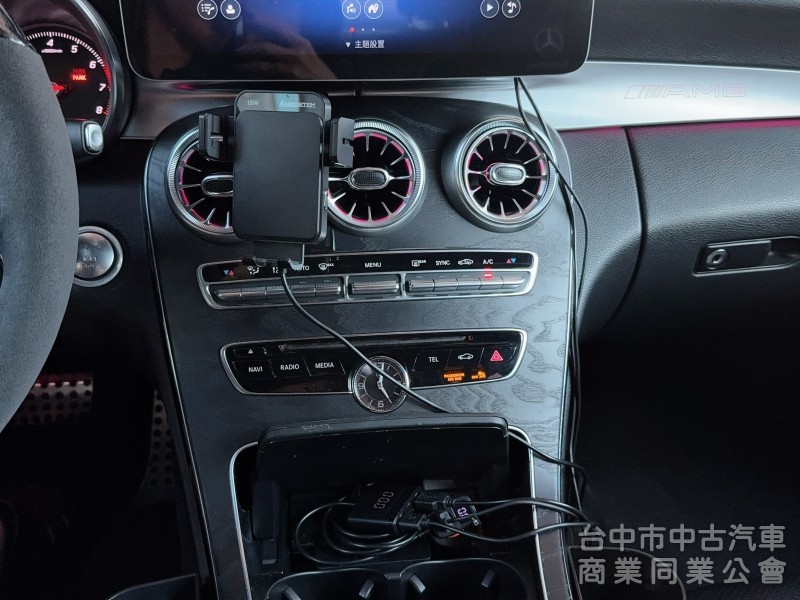 2015 C300 原版 認證 AMG 氣氛燈 柏林之音 安卓機 全景天窗 里程 10.9萬
