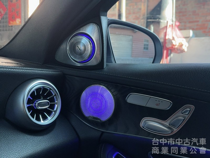 2015 C300 原版 認證 AMG 氣氛燈 柏林之音 安卓機 全景天窗 里程 10.9萬