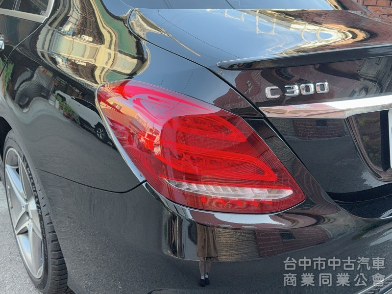 2015 C300 原版 認證 AMG 氣氛燈 柏林之音 安卓機 全景天窗 里程 10.9萬