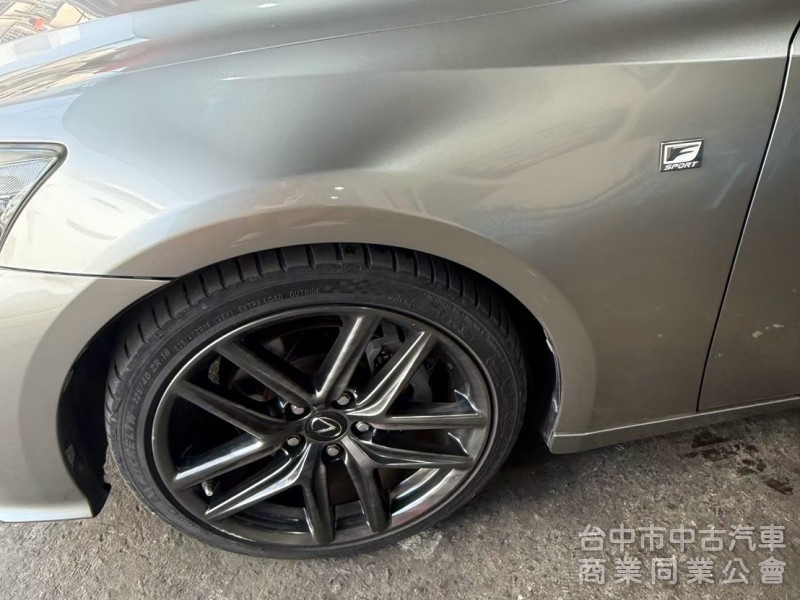 2013 頂級 IS300h F-Sport NAVI 大電池已更換 安卓機原版認證