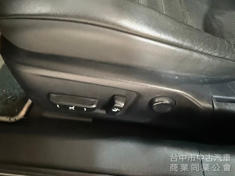 2013 頂級 IS300h F-Sport NAVI 大電池已更換 安卓機原版認證