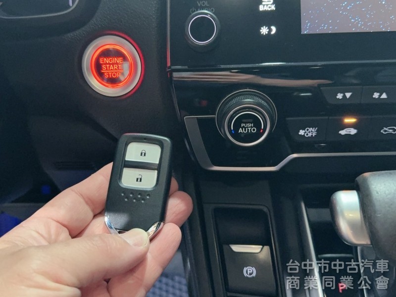 2022 CR-V  原版件 認證 里程5萬 360環境 電尾門 跟車 車道偏移