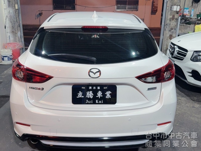2018 MAZDA3 原版 認證 里程8萬6 免鑰匙 摸門 盲點