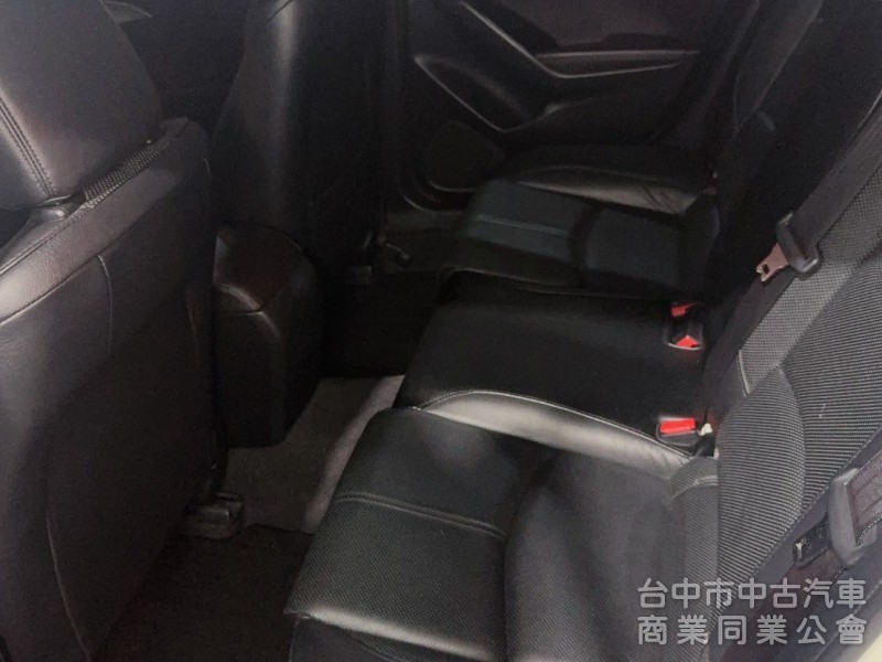 2018 MAZDA3 原版 認證 里程8萬6 免鑰匙 摸門 盲點