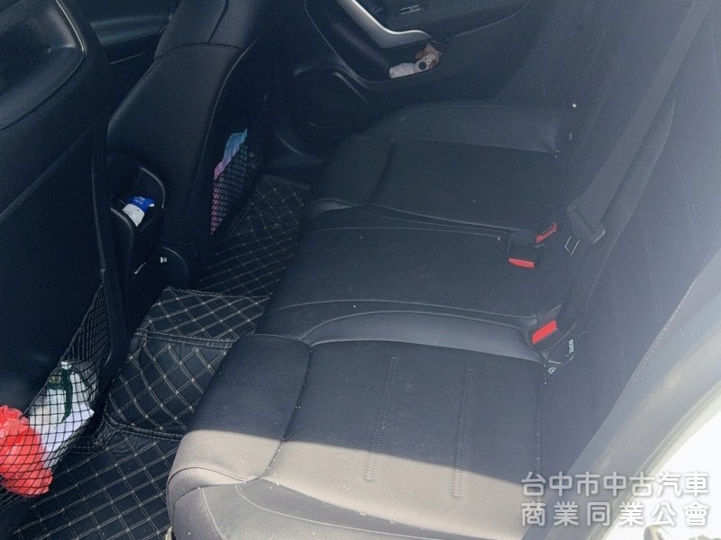 2018 BENZ A200 原版 認證  里程 8.5萬