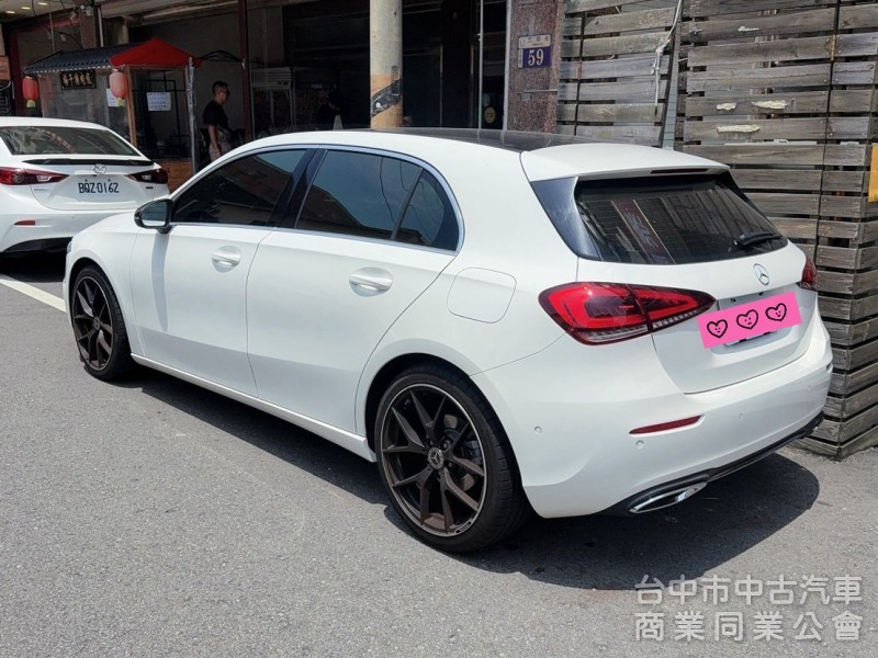 2018 BENZ A200 原版 認證  里程 8.5萬