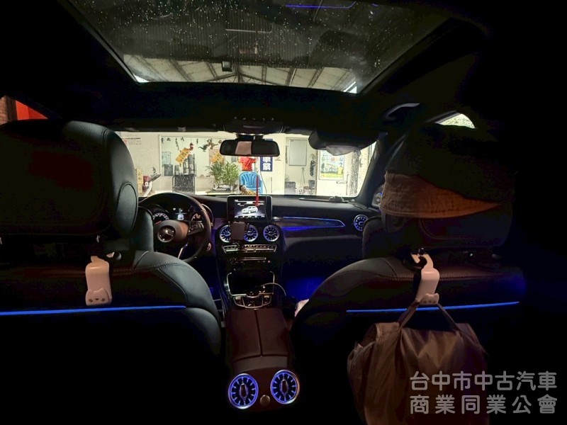 2017 原版 認證 AMG 氣氛燈  全景天窗 里程 9.2萬 總代理 360環景 電尾門 