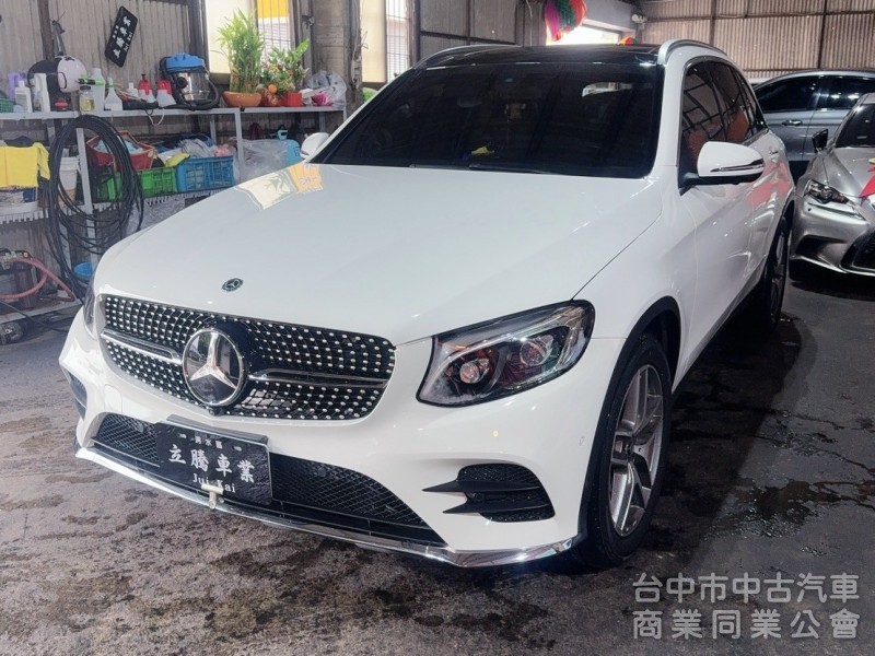 2017 原版 認證 AMG 氣氛燈  全景天窗 里程 9.2萬 總代理 360環景 電尾門 