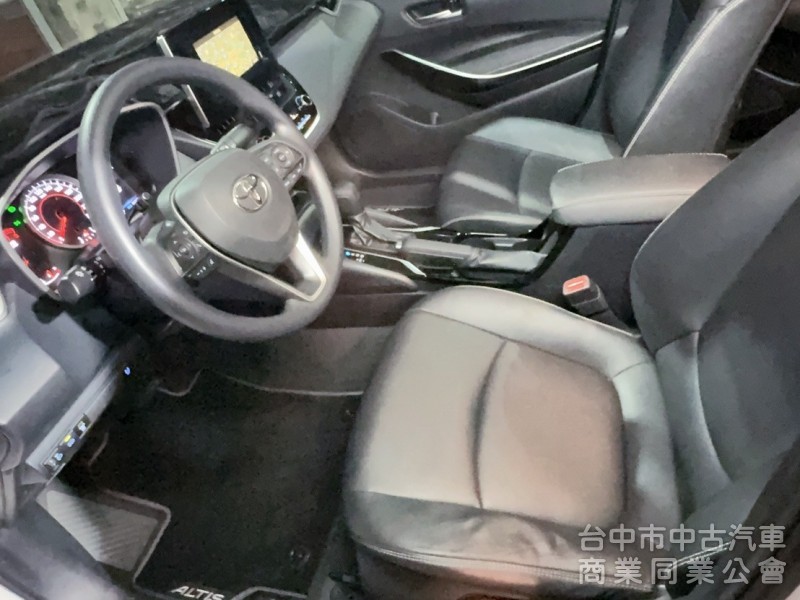 2020 ALTIS 原版 里程9萬 跟車 車道偏移 導航