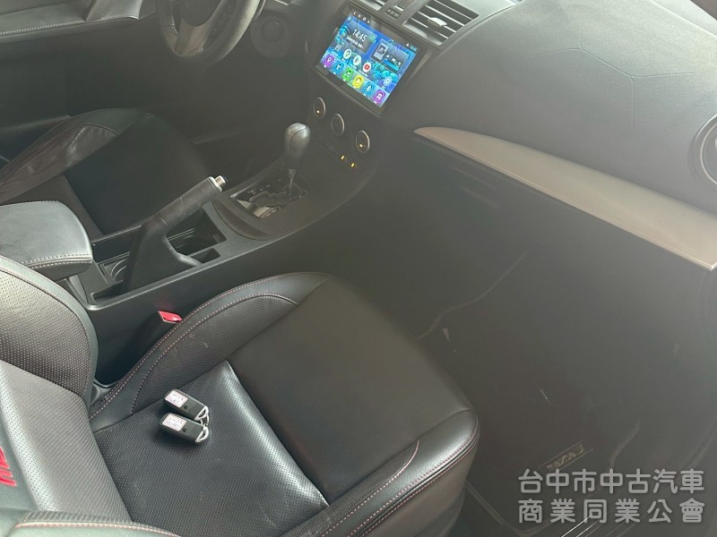 2013 MAZDA3 2.0 原版件 免鑰匙 天窗頂級款 雙區恆溫 安卓機