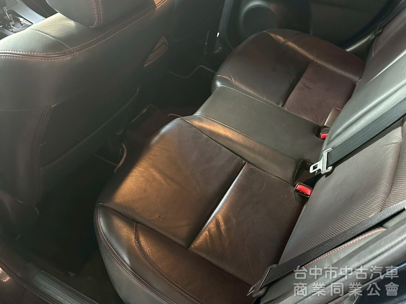 2013 MAZDA3 2.0 原版件 免鑰匙 天窗頂級款 雙區恆溫 安卓機