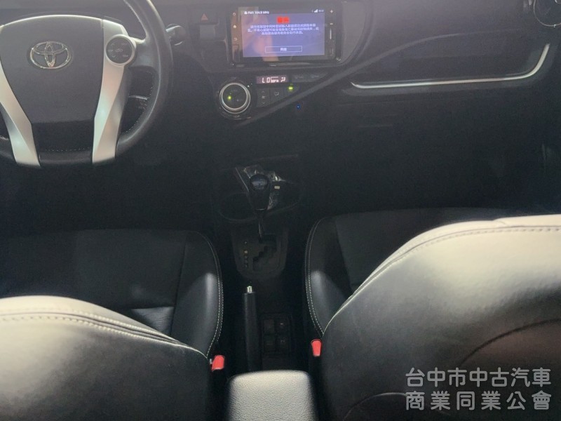 TOYOTA  PRIUS C 2016