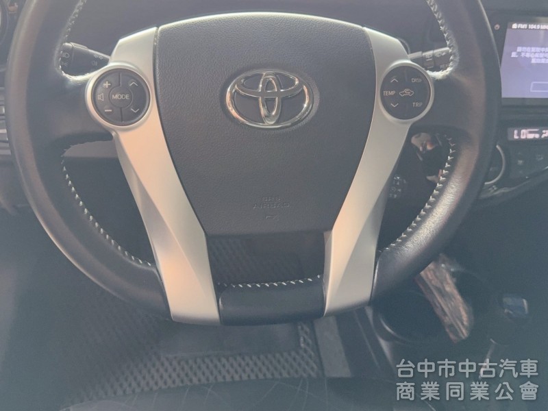 TOYOTA  PRIUS C 2016