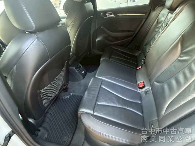 2015 AUDI