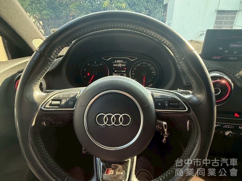 2015 AUDI