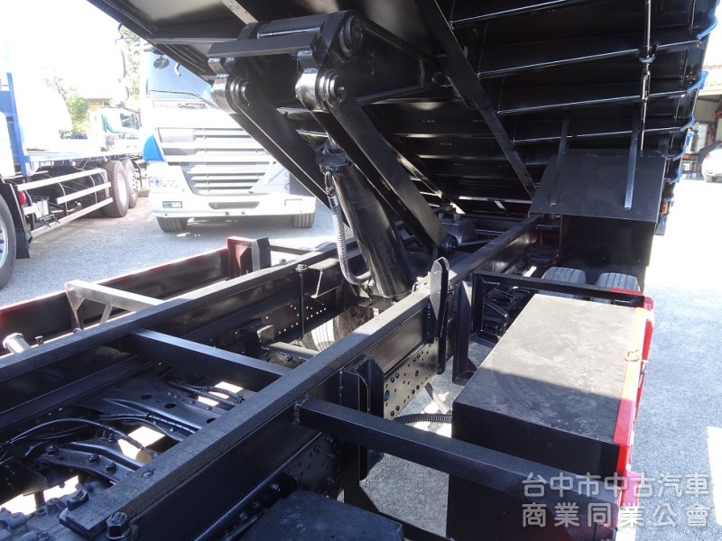 售 FUSO (中華) 7.7 噸 框式傾卸式大貨車