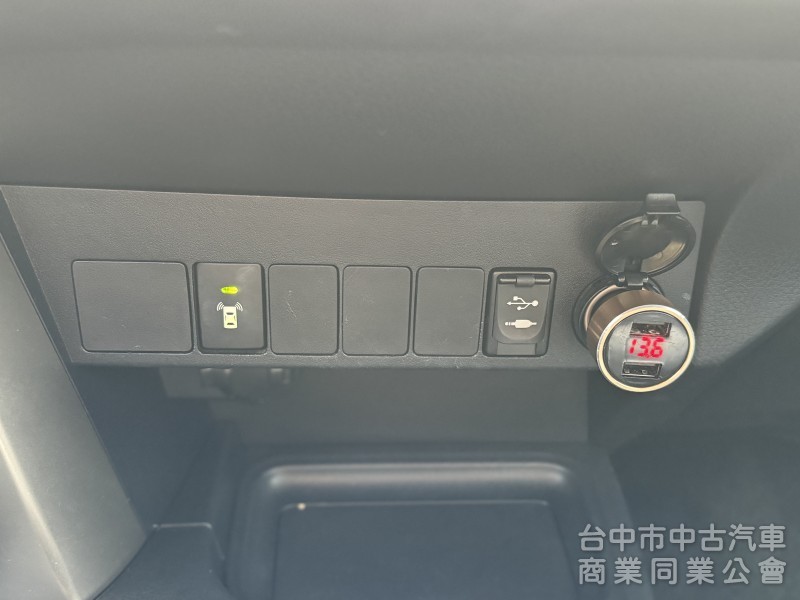 2014年豐田 TOYOTA RAV4 2.0 豪華版 一手車原漆