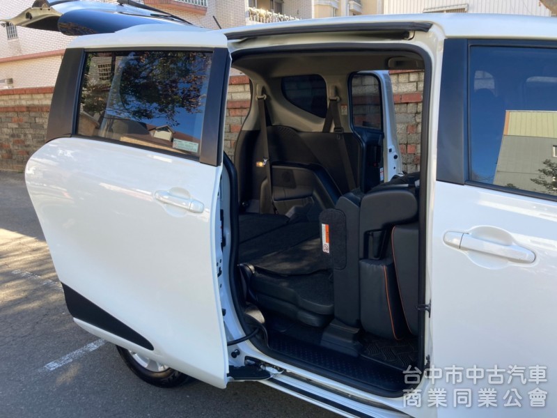 2018年 豐田 TOYOTA SIENTA 1.8 七人座