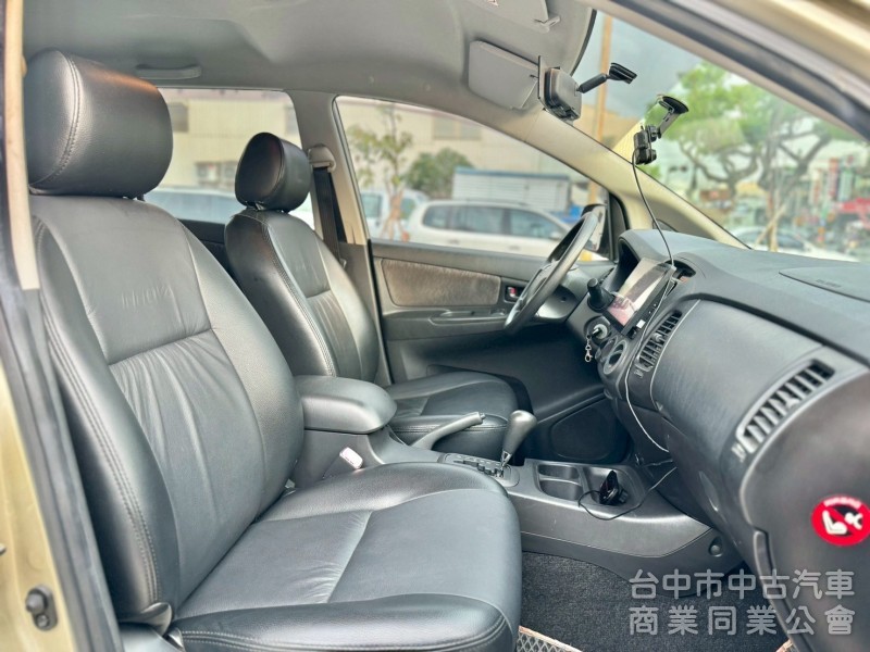 2013 TOYOTA INNOVA 2.0自排 一手車 全車原鈑件 客貨