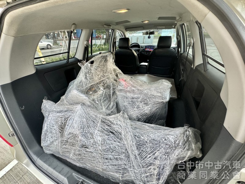 2013 TOYOTA INNOVA 2.0自排 一手車 全車原鈑件 客貨
