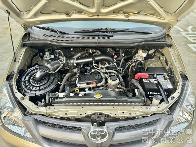 2013 TOYOTA INNOVA 2.0自排 一手車 全車原鈑件 客貨