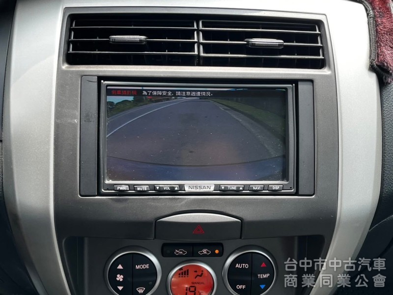 2014年 NISSAN LIVINA 1.6 I-KEY一手車 跑12萬 全車原鈑件