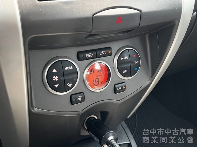 2014年 NISSAN LIVINA 1.6 I-KEY一手車 跑12萬 全車原鈑件