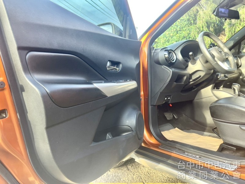 2019年 Nissan KICKS 1.5 智行旗艦版 限量雙色車身